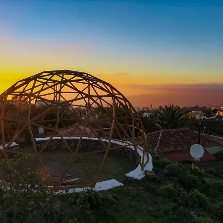 Nyaraló Cosmos *